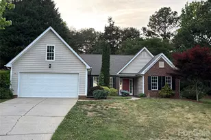 450 Glencrest Dr, Lowesville, NC 28164 - Photo 1