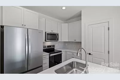 2160 Fieldcrest Avenue, Gastonia, NC 28054 - Photo 5