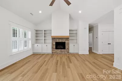 2109 6th Street NW, Hickory, NC 28601 - Photo 13