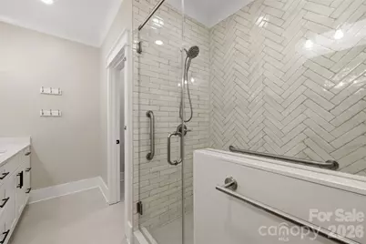 2109 6th Street NW, Hickory, NC 28601 - Photo 27