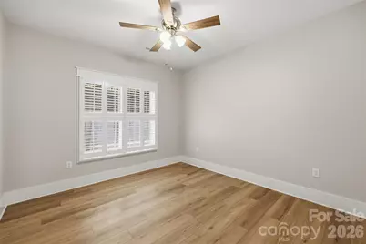 2109 6th Street NW, Hickory, NC 28601 - Photo 33