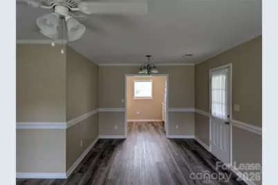 421 West Avenue W, Troutman, NC 28166 - Photo 3