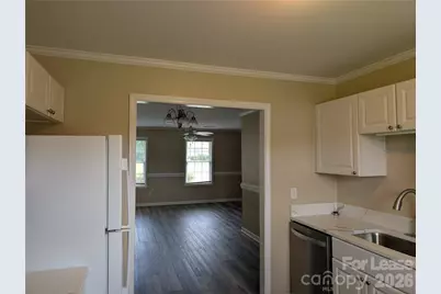 421 West Avenue W, Troutman, NC 28166 - Photo 7