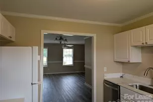 421 West Ave W, Troutman, NC 28166 - Photo 7
