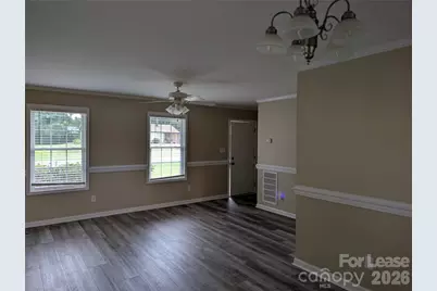 421 West Avenue W, Troutman, NC 28166 - Photo 5