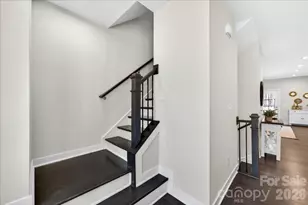 1641 Bark Branch Ln, Charlotte, NC 28205 - Photo 23