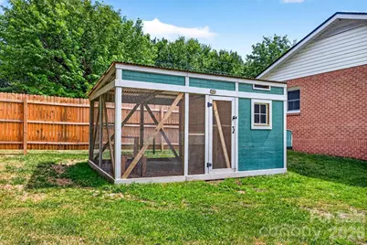 204 Oak Grove Road, East Flat Rock, NC 28726 - Photo 3