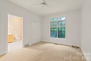 132 Berry Creek Dr, Flat Rock, NC 28731 - Photo 19