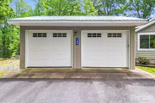 189 Friendly Cir, Saluda, NC 28773 - Photo 5