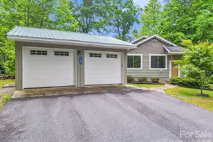 189 Friendly Cir, Saluda, NC 28773 - Photo 3