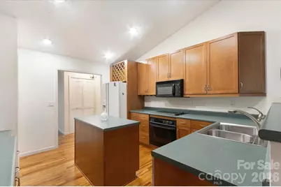 108 BridgetteÂ loop Road, Hendersonville, NC 28791 - Photo 5