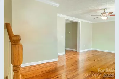 206 Courtland Place, Asheville, NC 28801 - Photo 9