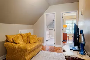 206 Courtland Pl, Asheville, NC 28801 - Photo 13