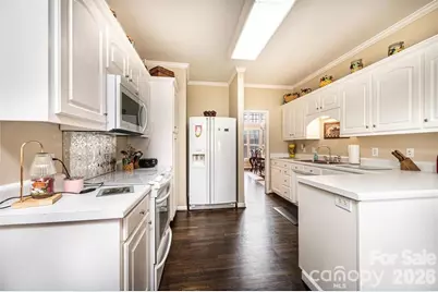 3992 Brickfield Street, Hickory, NC 28602 - Photo 13