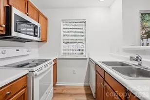 15536 Asterwind Ct, Charlotte, NC 28277 - Photo 7