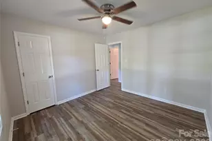 2306 Firmin Ct, Gastonia, NC 28056 - Photo 33