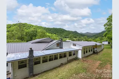 379 N Fork Road, Barnardsville, NC 28709 - Photo 17