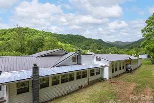 379 N Fork Rd, Barnardsville, NC 28709 - Photo 17