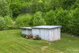 379 N Fork Rd, Barnardsville, NC 28709 - Photo 19