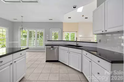 5217 Fairvista Drive, Charlotte, NC 28269 - Photo 15