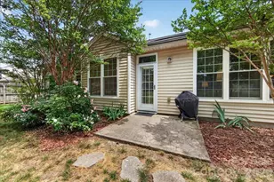 16046 Stuarts Draft Ct, Charlotte, NC 28278 - Photo 27