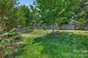 16046 Stuarts Draft Ct, Charlotte, NC 28278 - Photo 25
