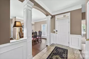 16046 Stuarts Draft Ct, Charlotte, NC 28278 - Photo 3