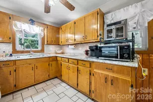 2582 Startown Rd, Newton, NC 28658 - Photo 11