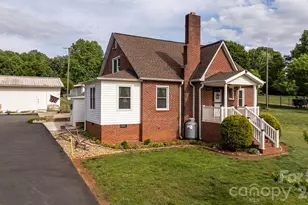 2582 Startown Rd, Newton, NC 28658 - Photo 3