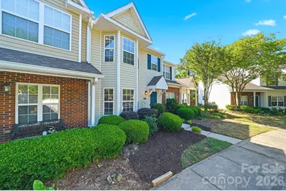 687 Rock Lake Glen, Fort Mill, SC 29715 - Photo 5