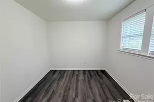 9209 Edgevale Dr, Charlotte, NC 28216 - Photo 23