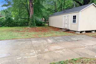 9209 Edgevale Dr, Charlotte, NC 28216 - Photo 31