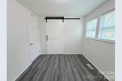 9209 Edgevale Drive, Charlotte, NC 28216 - Photo 17