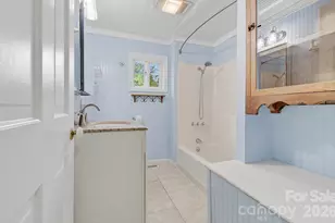 479 St Pauls Rd, Hendersonville, NC 28792 - Photo 23