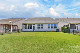 418 Brier Knob Dr, Fort Mill, SC 29715 - Photo 9