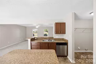 9713 Aviary Hill Way, Charlotte, NC 28214 - Photo 5