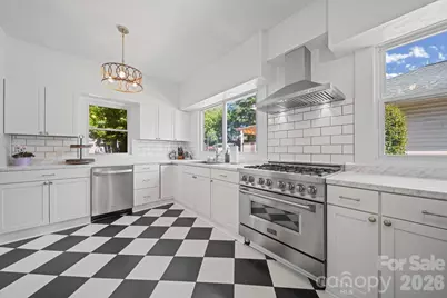 605 N Central Avenue, Belmont, NC 28012 - Photo 11