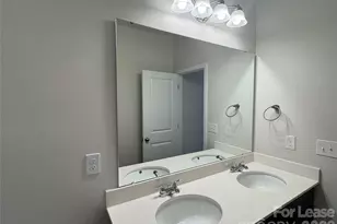 106 Titanium Dr, Statesville, NC 28625 - Photo 3