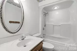 4804 Elmhurst Dr NE, Hickory, NC 28601 - Photo 19