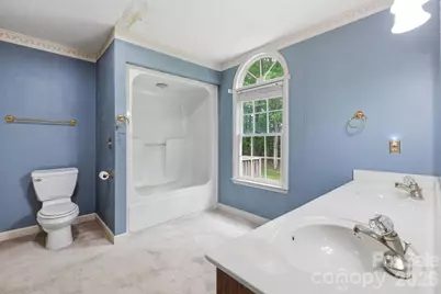 4804 Elmhurst Drive NE, Hickory, NC 28601 - Photo 25