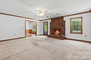 4804 Elmhurst Dr NE, Hickory, NC 28601 - Photo 3