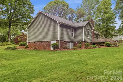 4804 Elmhurst Drive NE, Hickory, NC 28601 - Photo 31