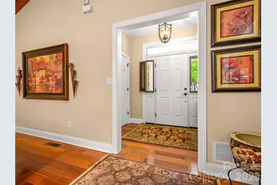 100 Falls Summit Road, Hendersonville, NC 28739 - Photo 5