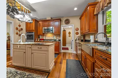 100 Falls Summit Road, Hendersonville, NC 28739 - Photo 13