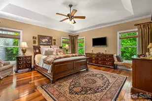 100 Falls Summit Rd, Hendersonville, NC 28739 - Photo 23
