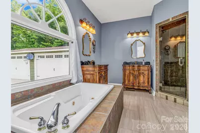 287 Shady Creek Lane, Hendersonville, NC 28739 - Photo 27