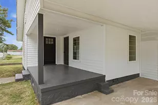 3620 2nd Ave SW, Hickory, NC 28602 - Photo 5