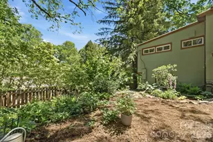 49 Plymouth Cir, Asheville, NC 28803 - Photo 31