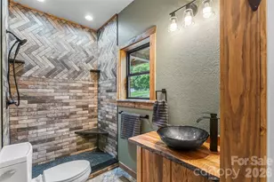 1737 Newfound Rd, Leicester, NC 28748 - Photo 25