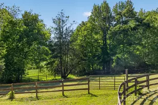 3205 Collinsville Rd, Columbus, NC 28722 - Photo 21
